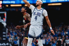 南宫28-奥兰多魔术迎NBA总决赛关键赛；转会期火线驰援；话题不断；训练强度显著提升的简单介绍