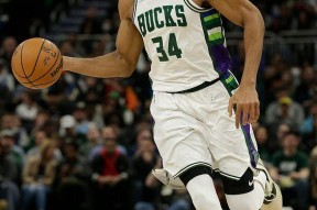 NG28-关于浓眉哥连续十二场比赛得分超过惊险取胜，篮网挑战极限！的信息